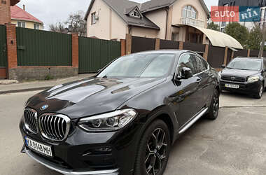 Позашляховик / Кросовер BMW X4 2021 в 