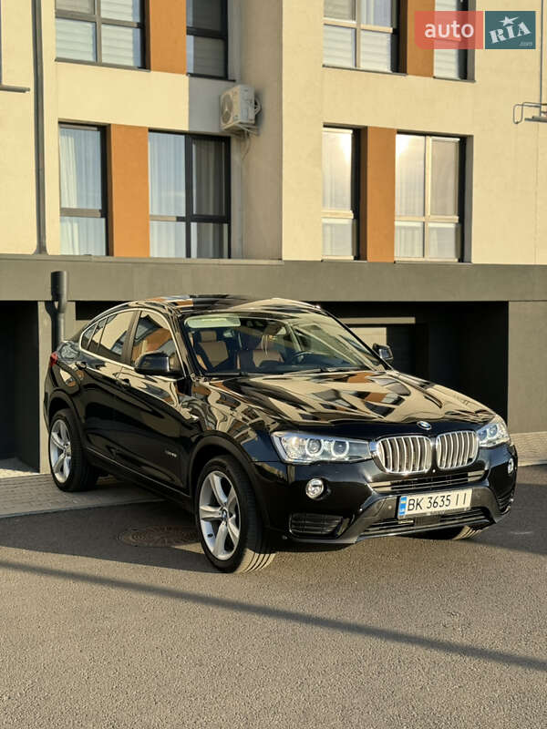 Внедорожник / Кроссовер BMW X4 2015 в 