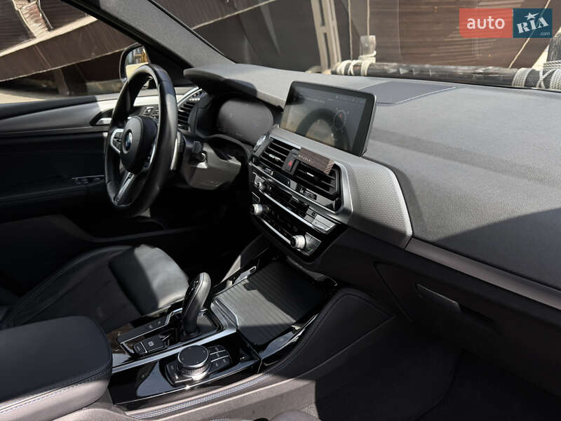 Внедорожник / Кроссовер BMW X4 2021 в Одессе