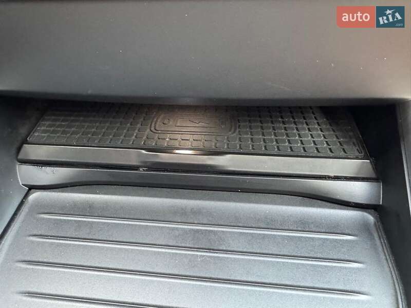 Внедорожник / Кроссовер BMW X4 2015 в Киеве