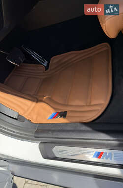 Позашляховик / Кросовер BMW X4 2021 в 