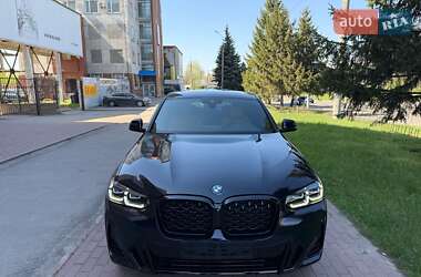 Позашляховик / Кросовер BMW X4 2022 в 