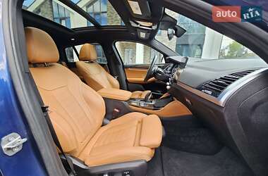 Позашляховик / Кросовер BMW X4 2019 в 