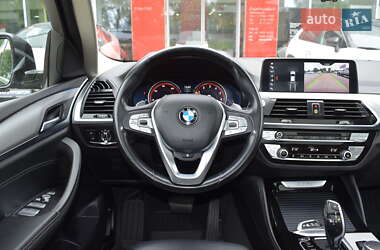 Внедорожник / Кроссовер BMW X4 2018 в 
