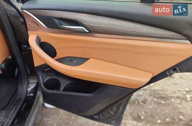 Внедорожник / Кроссовер BMW X4 2019 в 