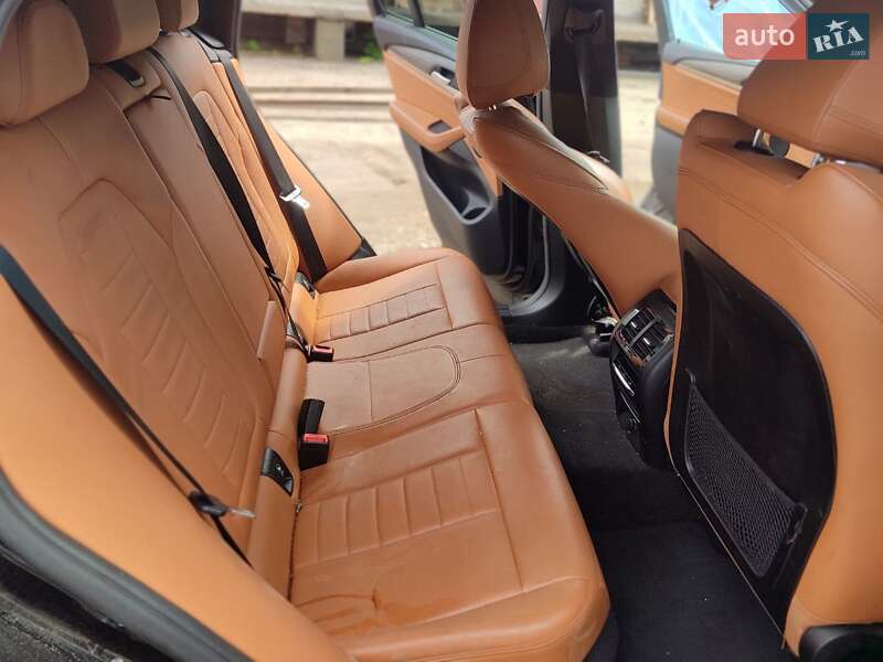 Внедорожник / Кроссовер BMW X4 2019 в Стрые