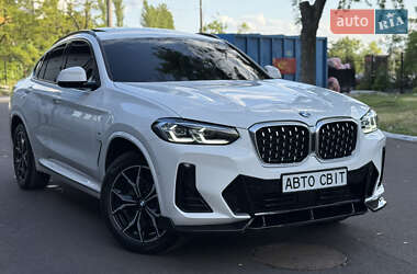 Внедорожник / Кроссовер BMW X4 2022 в Киеве