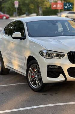 Внедорожник / Кроссовер BMW X4 2021 в 