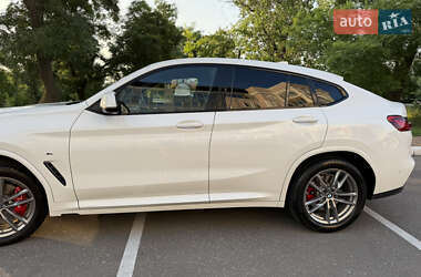 Внедорожник / Кроссовер BMW X4 2021 в 