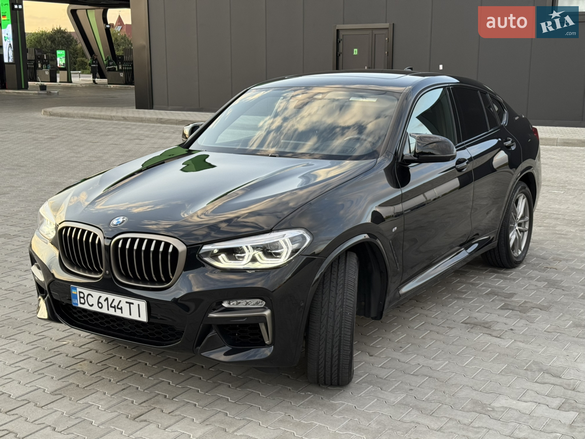 BMW X4 M I (F98)