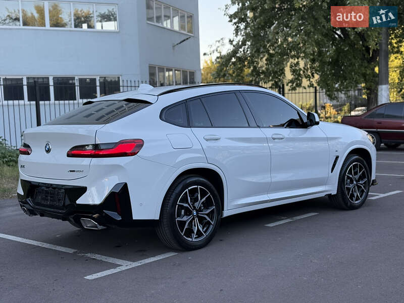 Внедорожник / Кроссовер BMW X4 2022 в Киеве