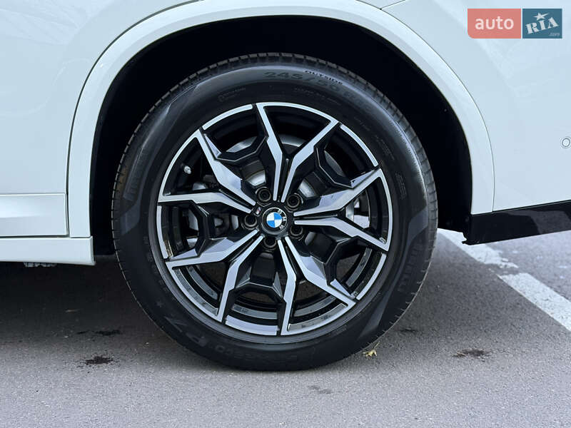 Внедорожник / Кроссовер BMW X4 2022 в Киеве