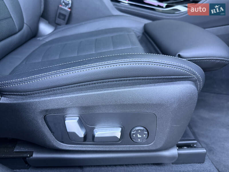 Внедорожник / Кроссовер BMW X4 2022 в Киеве