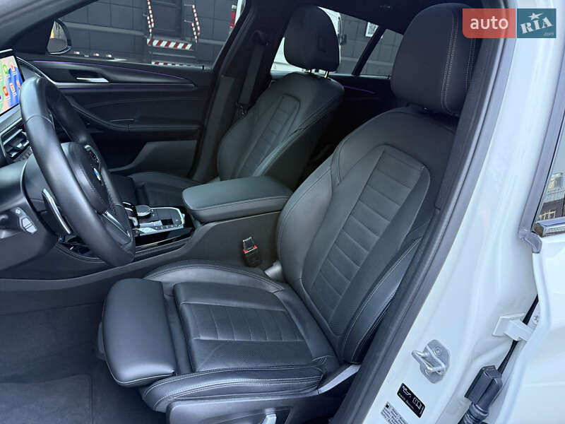 Внедорожник / Кроссовер BMW X4 2022 в Киеве