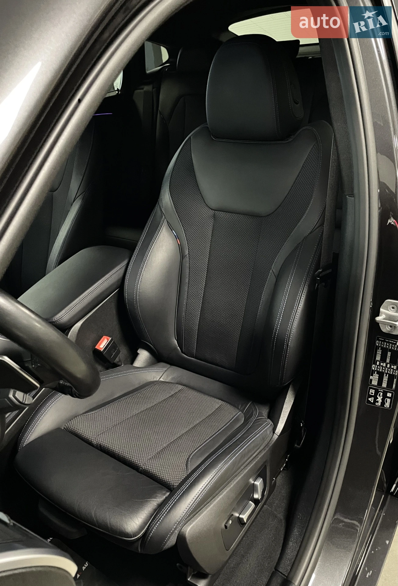 2021 BMW X4 - мініатюра 30