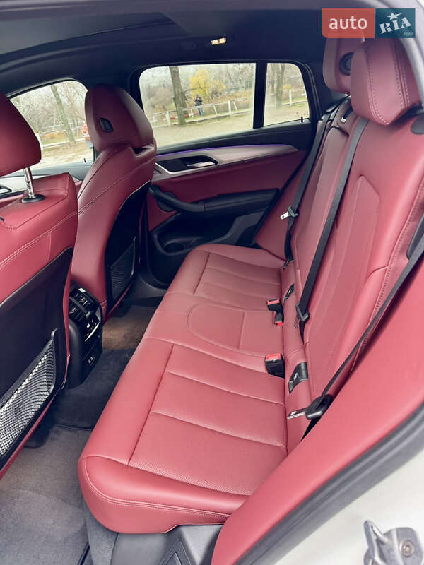 Внедорожник / Кроссовер BMW X4 2023 в Харькове