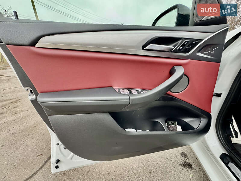 Внедорожник / Кроссовер BMW X4 2023 в Харькове