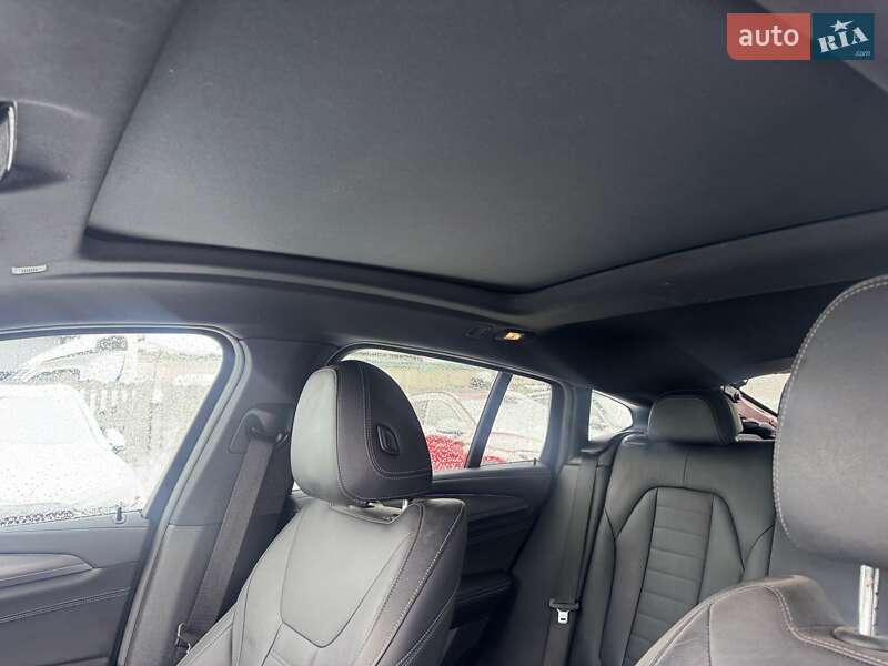 Внедорожник / Кроссовер BMW X4 2021 в Тернополе