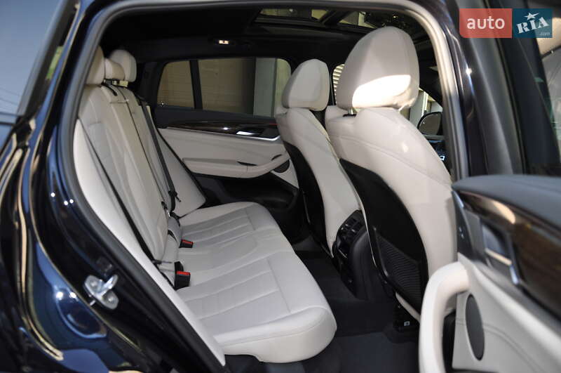 Внедорожник / Кроссовер BMW X4 2018 в Одессе