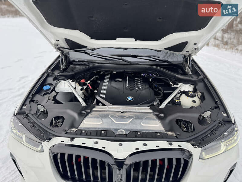 Внедорожник / Кроссовер BMW X4 2022 в Черкассах