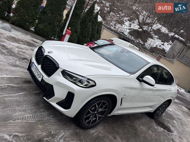 Внедорожник / Кроссовер BMW X4 2022 в Киеве