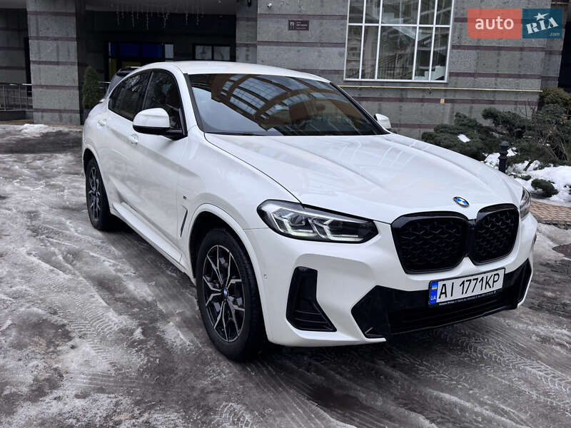 Внедорожник / Кроссовер BMW X4 2022 в Киеве