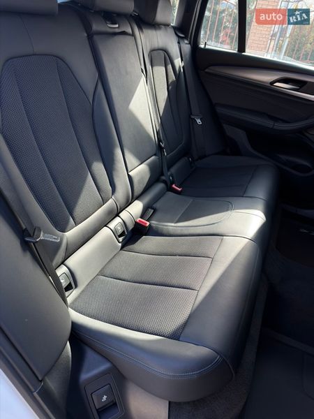 Внедорожник / Кроссовер BMW X4 2019 в Киеве