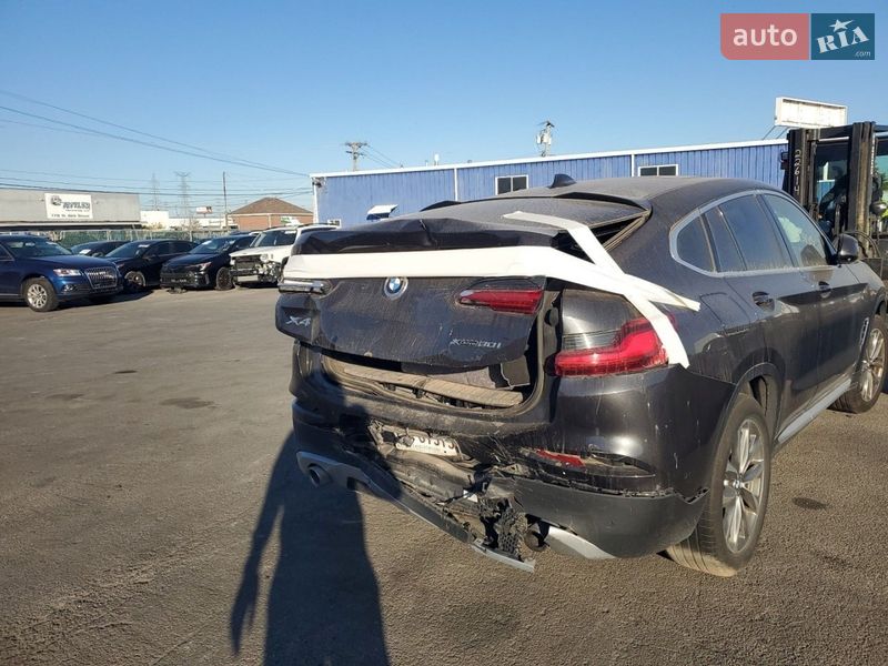 Внедорожник / Кроссовер BMW X4 2019 в Киеве