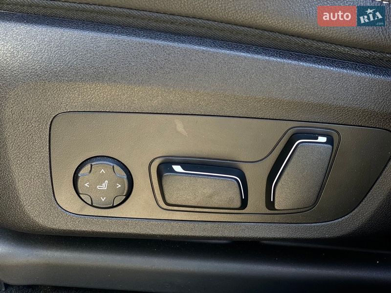 Внедорожник / Кроссовер BMW X4 2024 в Киеве