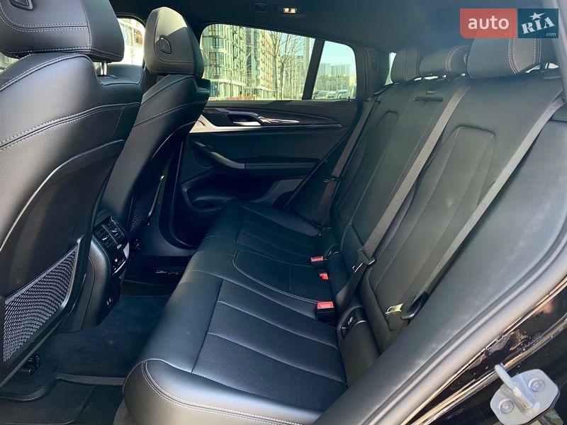 Внедорожник / Кроссовер BMW X4 2024 в Киеве