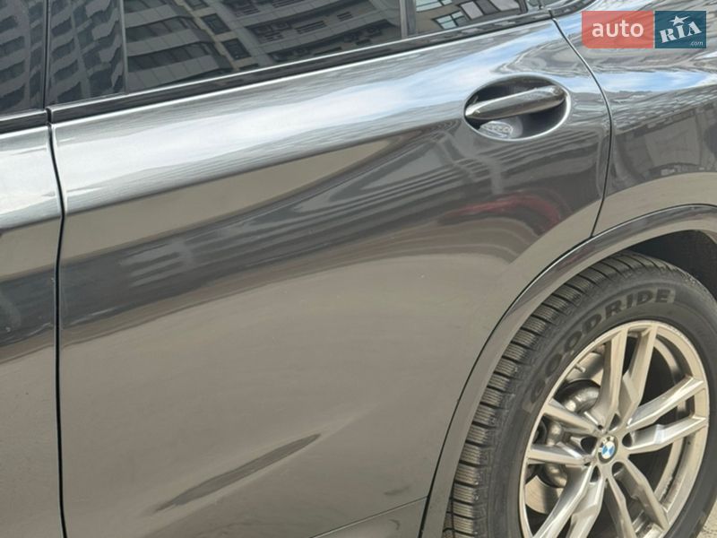 Внедорожник / Кроссовер BMW X4 2021 в Киеве