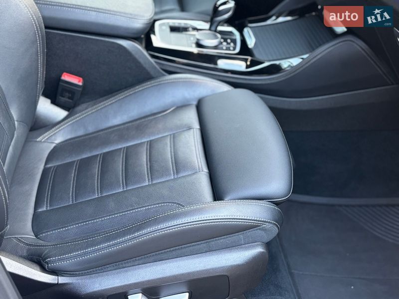 Внедорожник / Кроссовер BMW X4 2022 в Черкассах