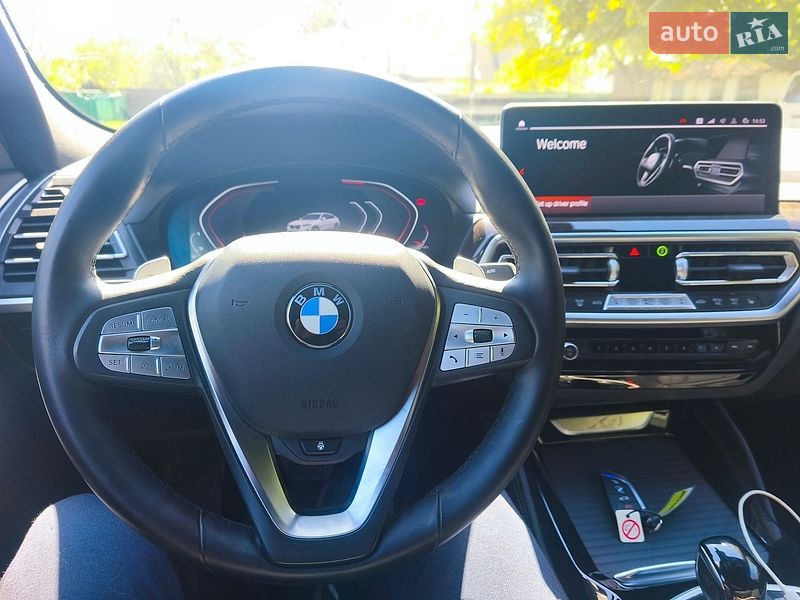 Внедорожник / Кроссовер BMW X4 2024 в Киеве