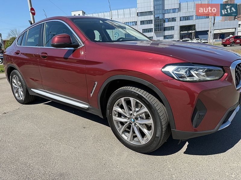 Внедорожник / Кроссовер BMW X4 2022 в Киеве