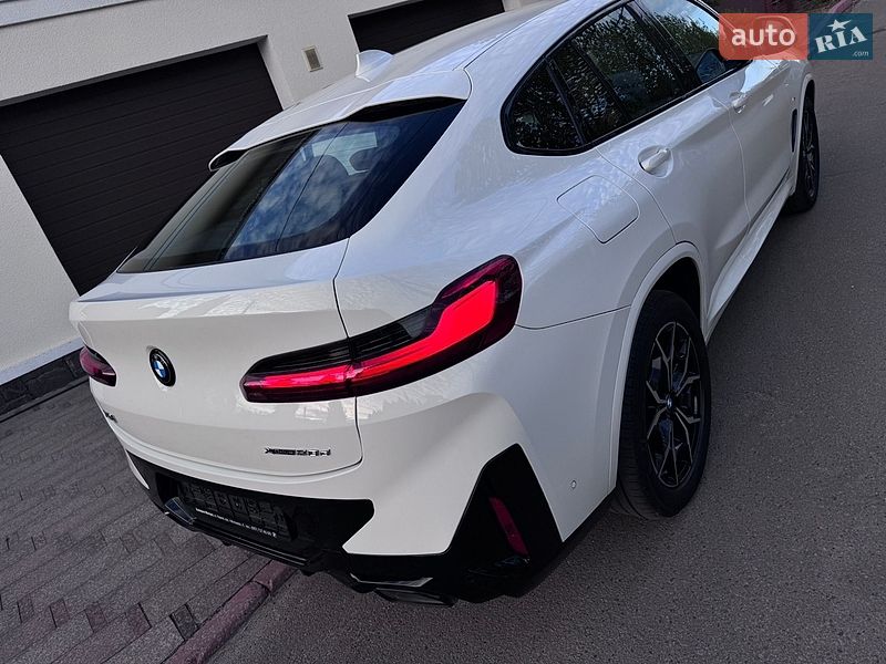 Внедорожник / Кроссовер BMW X4 2022 в Киеве