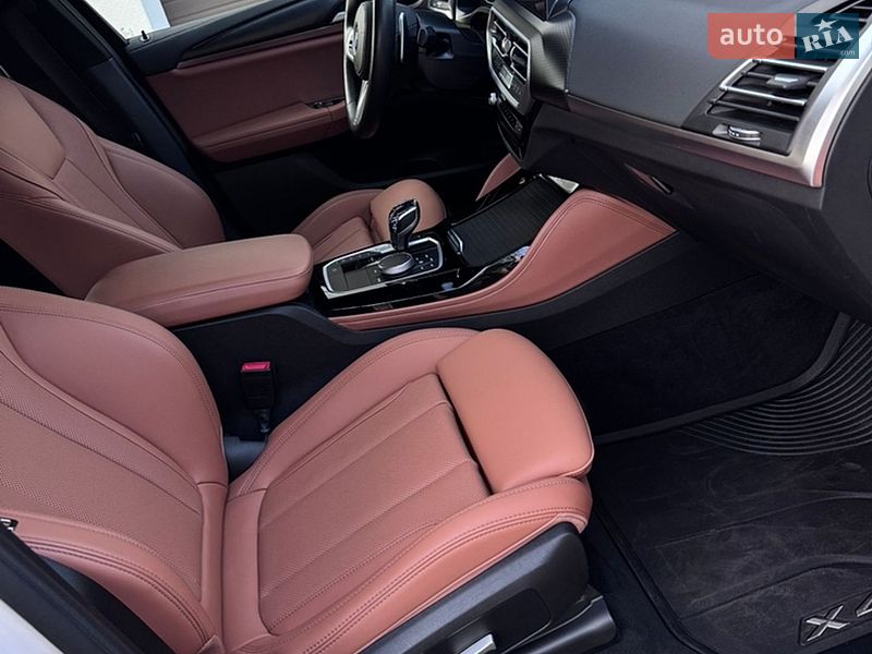 Внедорожник / Кроссовер BMW X4 2022 в Киеве