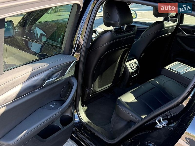 Внедорожник / Кроссовер BMW X4 2022 в Виннице