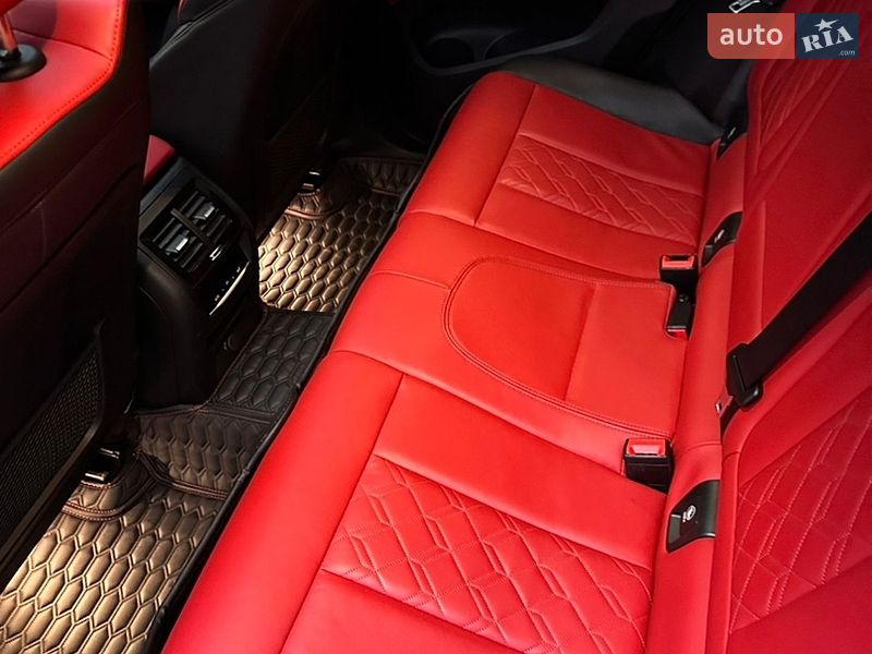 Внедорожник / Кроссовер BMW X4 2019 в Киеве