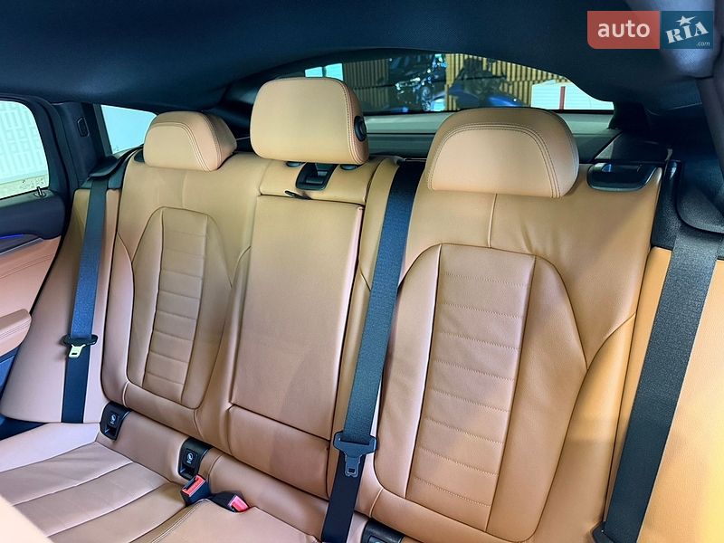 Внедорожник / Кроссовер BMW X4 2021 в Киеве