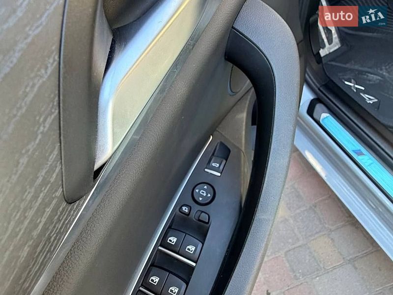 Позашляховик / Кросовер BMW X4 2022 в Черкасах