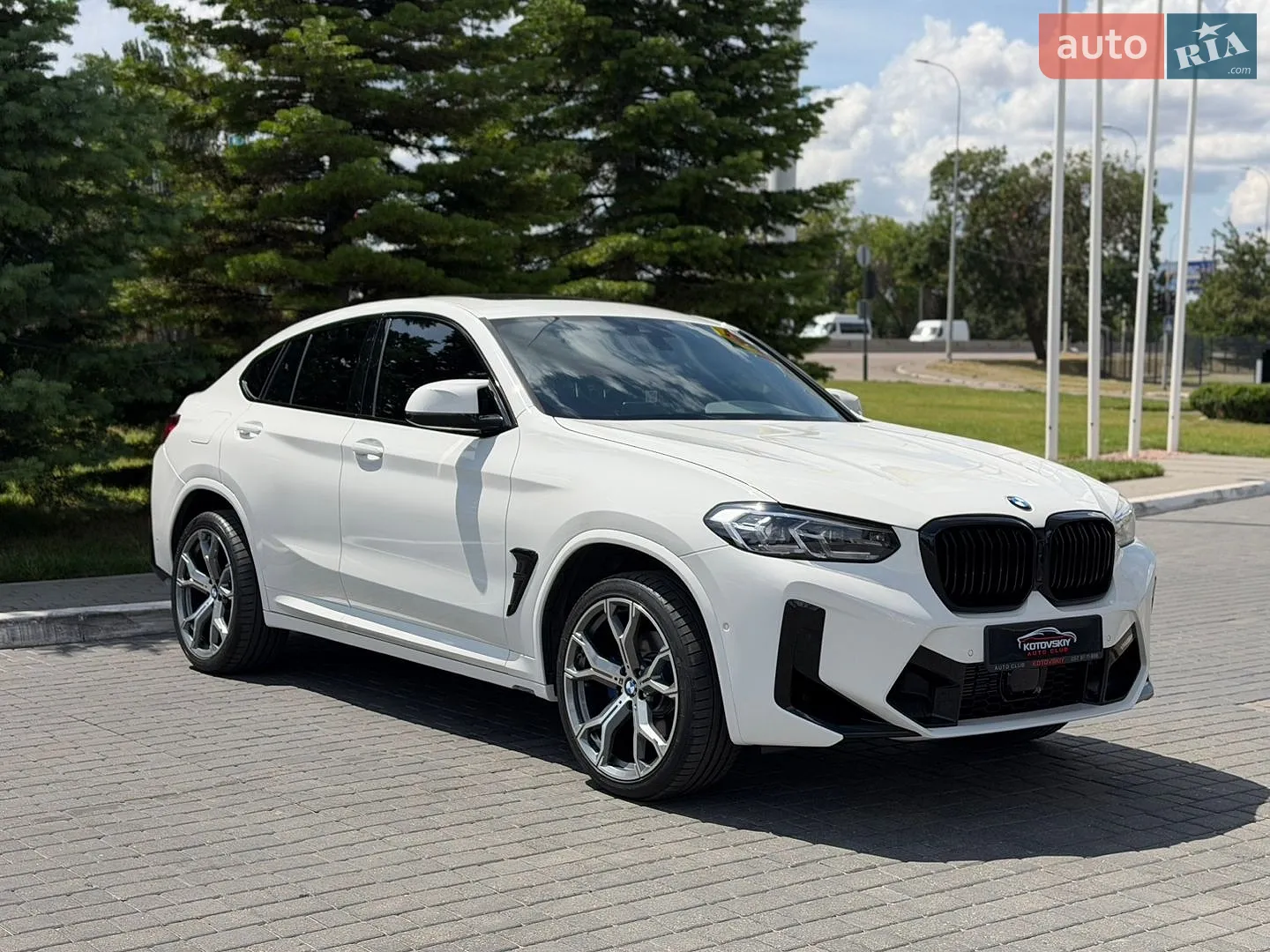 2023 BMW X4 - мініатюра 7