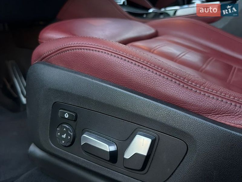 Внедорожник / Кроссовер BMW X4 2019 в Киеве