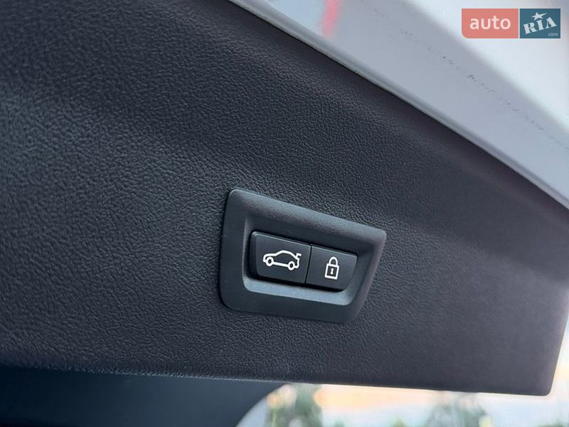 Внедорожник / Кроссовер BMW X4 2019 в Киеве