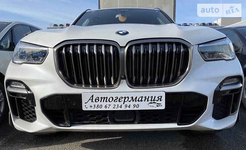Позашляховик / Кросовер BMW X5 M 2019 в 