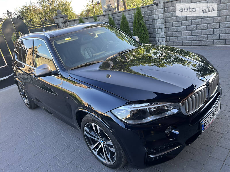 Позашляховик / Кросовер BMW X5 M 2015 в Дубні