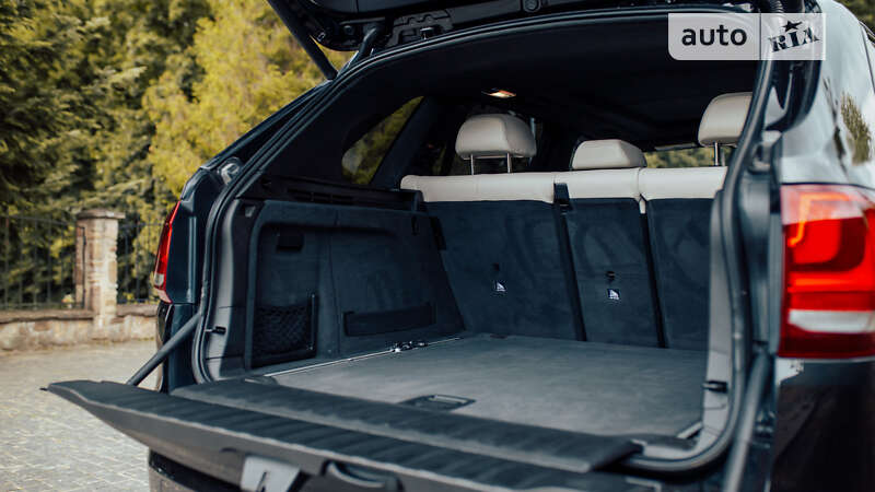 Внедорожник / Кроссовер BMW X5 M 2017 в Черновцах