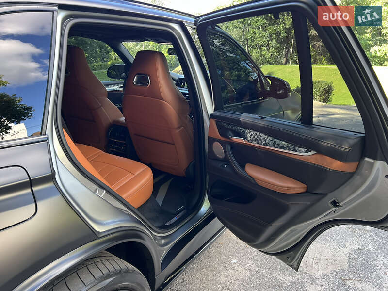 Внедорожник / Кроссовер BMW X5 M 2016 в Киеве