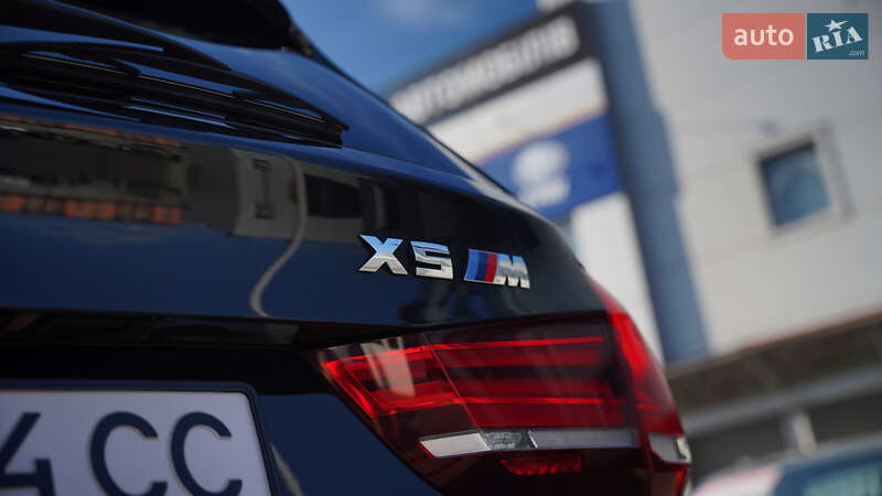 Внедорожник / Кроссовер BMW X5 M 2018 в Вишневом