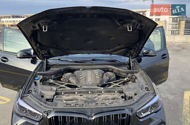 Внедорожник / Кроссовер BMW X5 M 2021 в 
