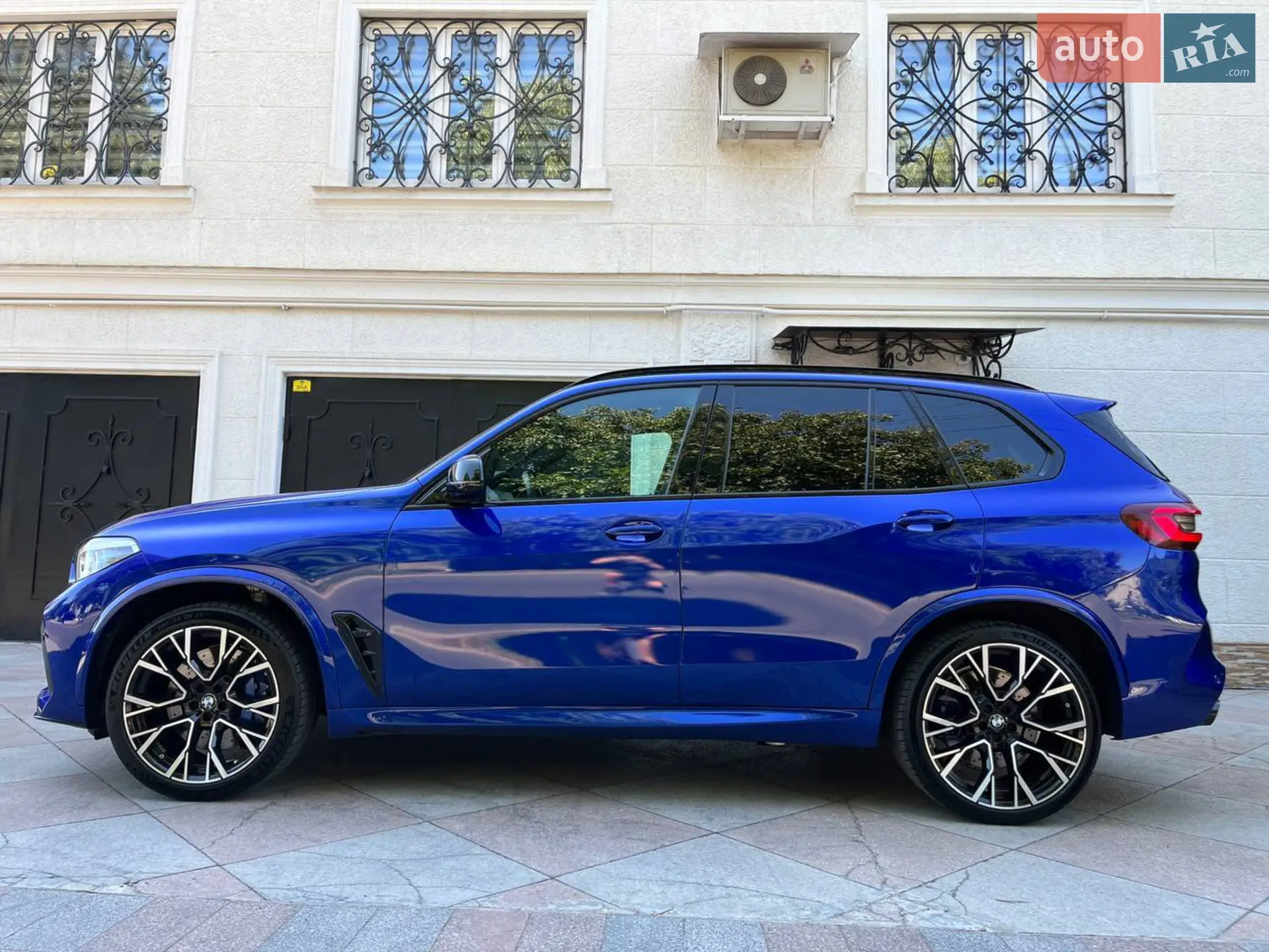 2020 BMW X5 M - мініатюра 9